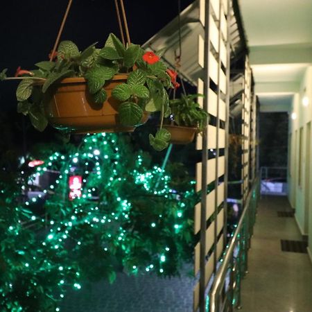 Jippus Galaxy Budget Air Port Hotel Kochi 外观 照片
