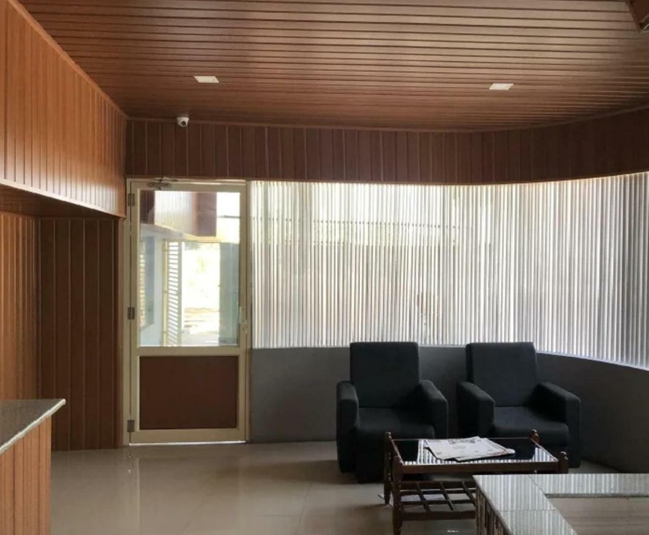 Jippus Galaxy Budget Air Port Hotel Kochi 外观 照片