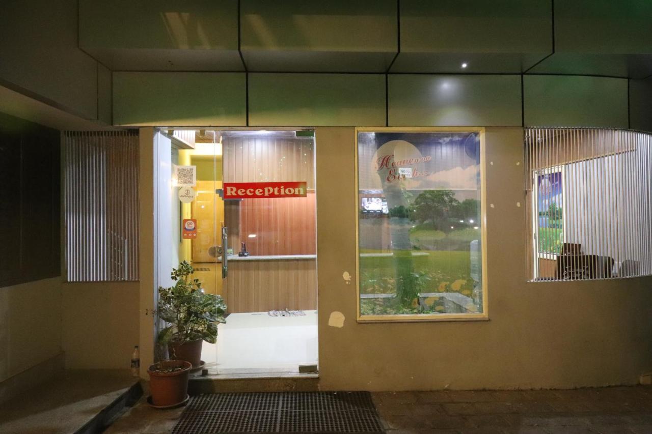 Jippus Galaxy Budget Air Port Hotel Kochi 外观 照片